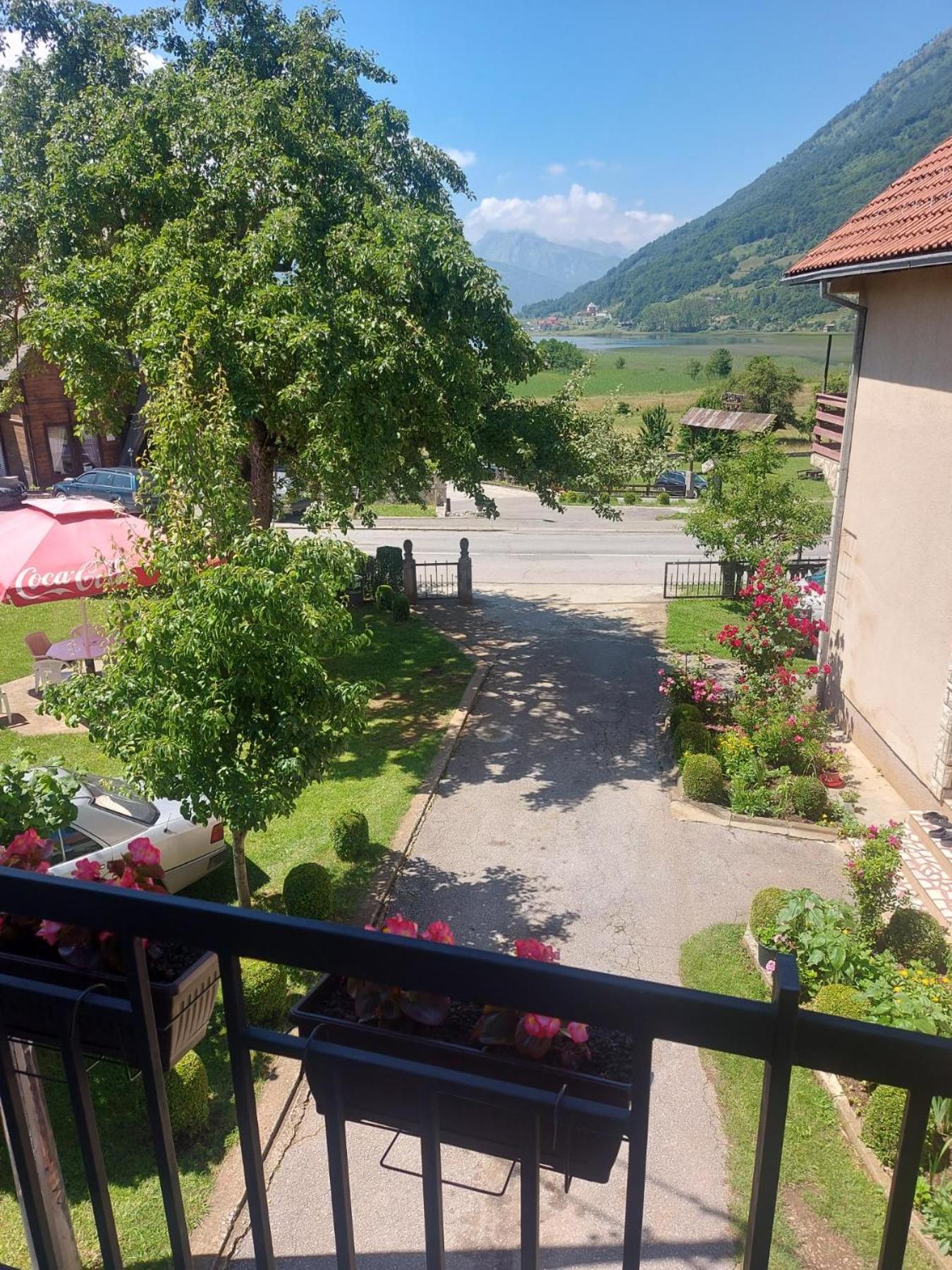 Rooms Lida & Friendly Home Плав Экстерьер фото